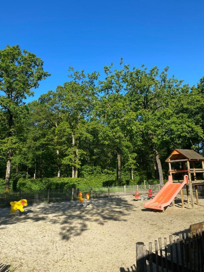 Camping De La Foret Seasonova Sille-le-Guillaume Exterior photo